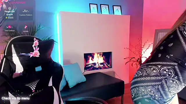 Runarunapi – webcam model profile photo Image 11