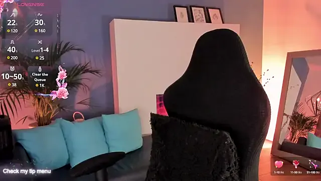 Runarunapi – webcam model profile photo Image 5