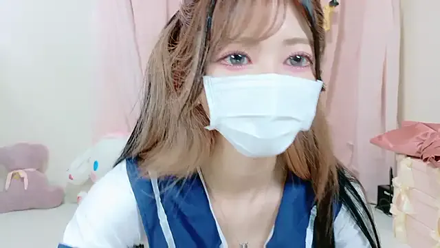 Yaya--728 – webcam model profile photo Image 17