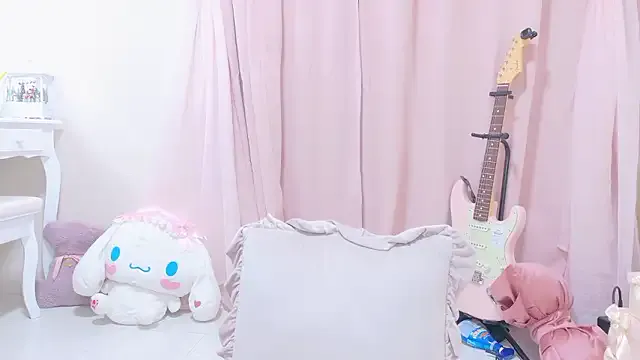 Yaya--728 – webcam model profile photo Image 19