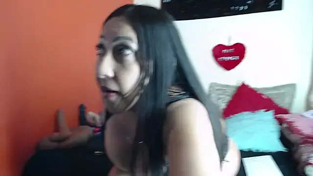 PumaShyXD – webcam model profile photo Image 12