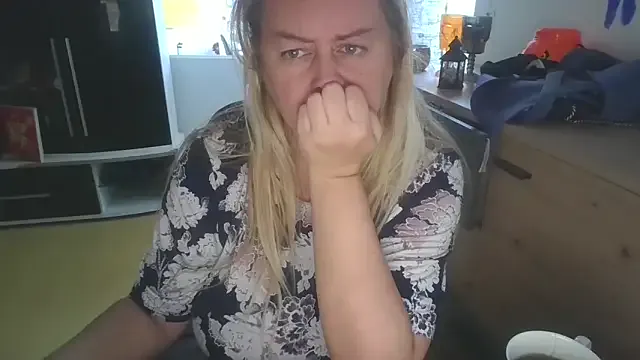 PumaShyXD – webcam model profile photo Image 18