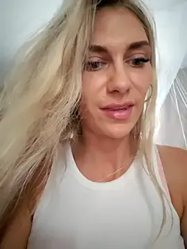 _meganmeow_ – webcam model profile photo Image 10