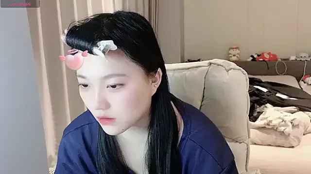 PumaShyXD – webcam model profile photo Image 3