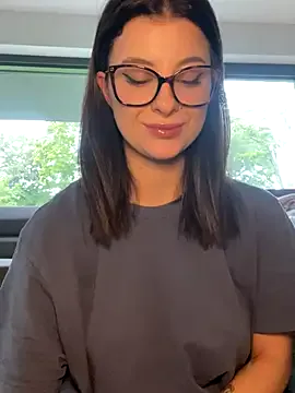 sweetjona – webcam model profile photo Image 12