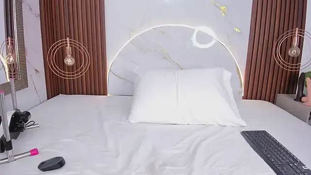 bunnyblondy – webcam model profile photo Image 13