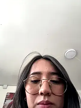 Yui-Ch – webcam model profile photo Image 18