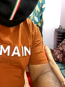 amairi_ – webcam model profile photo Image 8