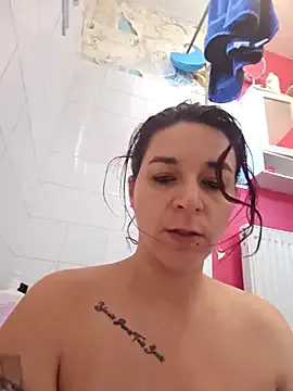 bunnyblondy – webcam model profile photo Image 11