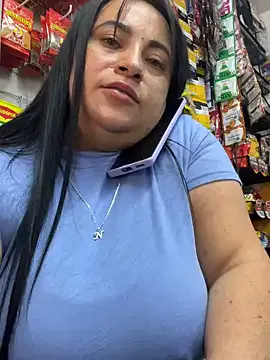 Ninabigtitied – webcam model profile photo Image 5