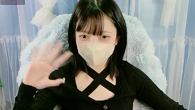 MilaBee – webcam model profile photo Image 2