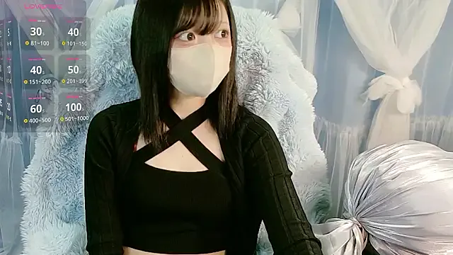 MilaBee – webcam model profile photo Image 7