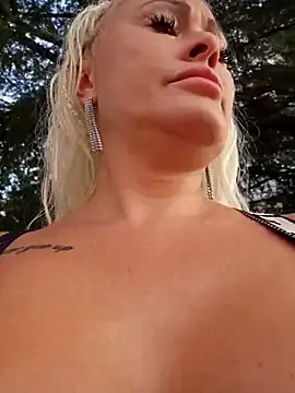 sigmasian – webcam model profile photo Image 6