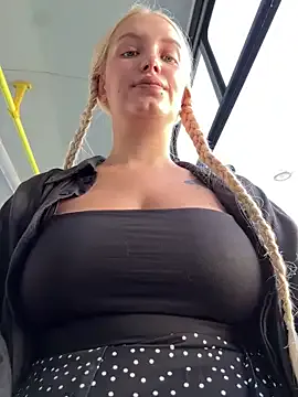 bunnyblondy – webcam model profile photo Image 14