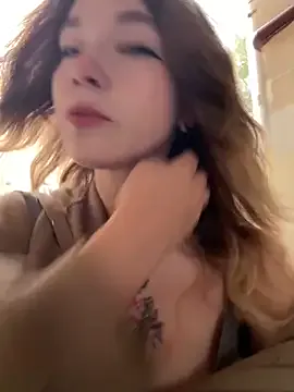 Cute-Simmi69 – webcam model profile photo Image 6