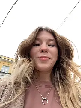 Cute-Simmi69 – webcam model profile photo Image 7