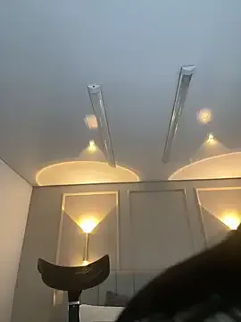 wrenlie – webcam model profile photo Image 15