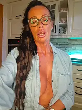 Cute-Simmi69 – webcam model profile photo Image 6