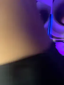 winter11 – webcam model profile photo Image 11