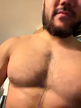 Rodrigues_Lucas – webcam model profile photo Image 3