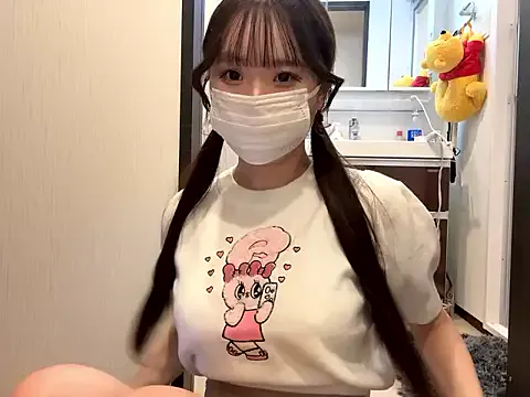 avroramy – webcam model profile photo Image 4