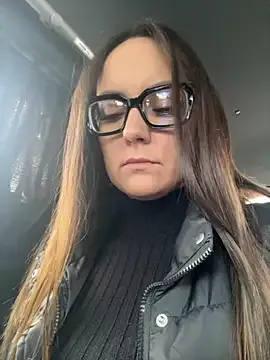 amilia4u – webcam model profile photo Image 14