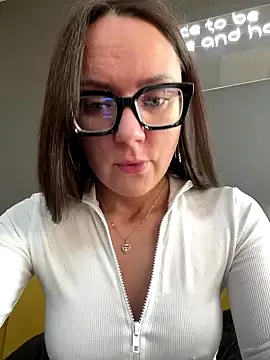 amilia4u – webcam model profile photo Image 19