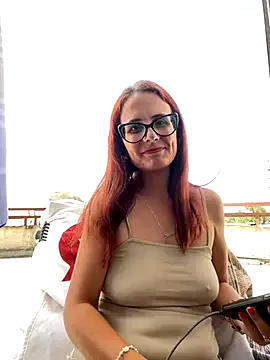 Lola_Hale – webcam model profile photo Image 3