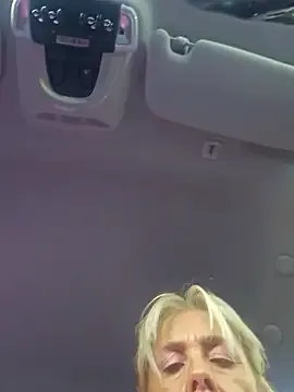 pinkypuppa – webcam model profile photo Image 18