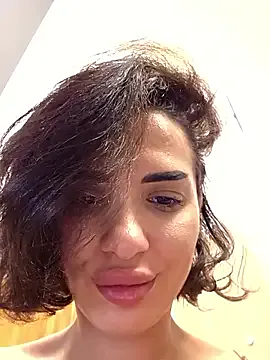 Runarunapi – webcam model profile photo Image 12