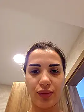 Runarunapi – webcam model profile photo Image 17