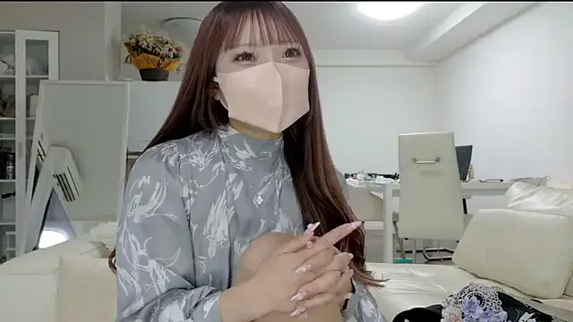 Yui-Ch – webcam model profile photo Image 9