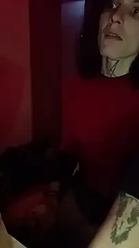 Yui-Ch – webcam model profile photo Image 5