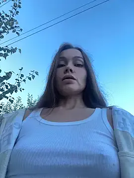 CurvyJules69 – webcam model profile photo Image 12