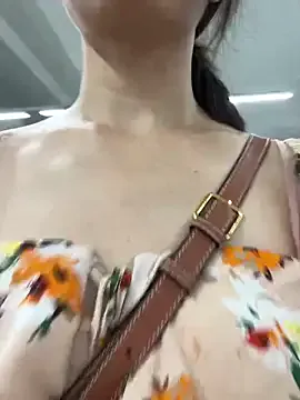 SashaCatt – webcam model profile photo Image 2