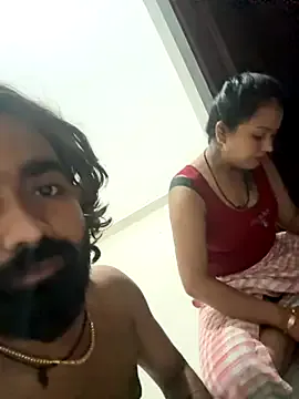 Yaya--728 – webcam model profile photo Image 2