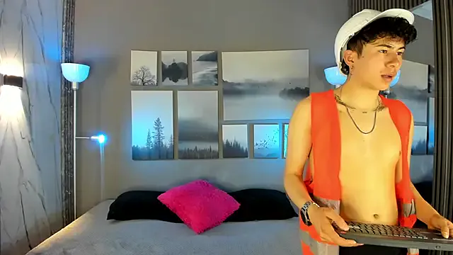 Riley_ray69 – webcam model profile photo Image 15