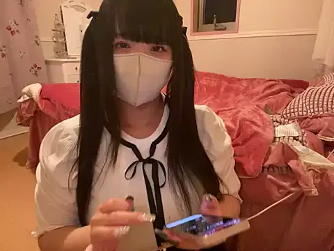 Yui-Ch – webcam model profile photo Image 2