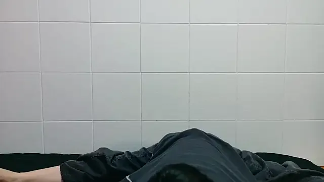 Yaya--728 – webcam model profile photo Image 7