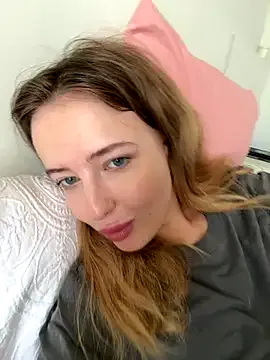 newMichelle – webcam model profile photo Image 17