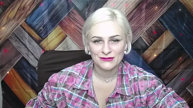 namicute – webcam model profile photo Image 12