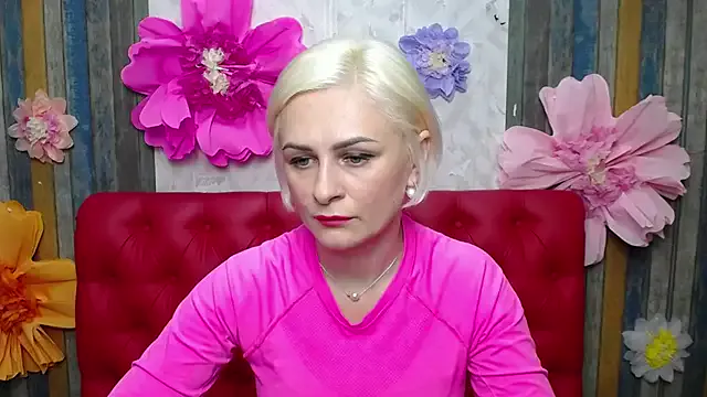 namicute – webcam model profile photo Image 18