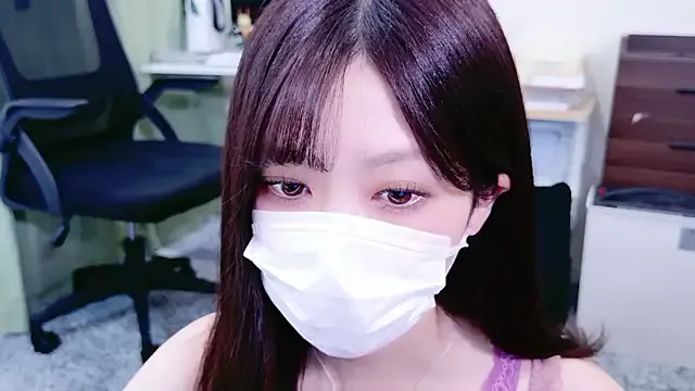 Runarunapi – webcam model profile photo Image 15