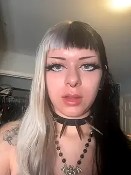 Runarunapi – webcam model profile photo Image 17