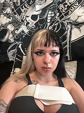 Runarunapi – webcam model profile photo Image 19