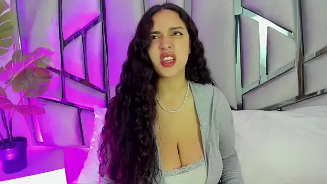 PumaShyXD – webcam model profile photo Image 16