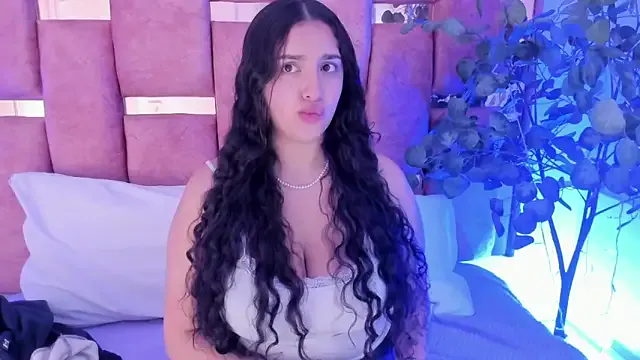 PumaShyXD – webcam model profile photo Image 8