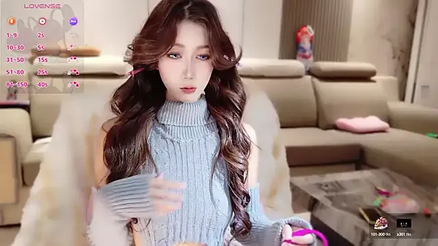 MinervaShetrawski – webcam model profile photo Image 16