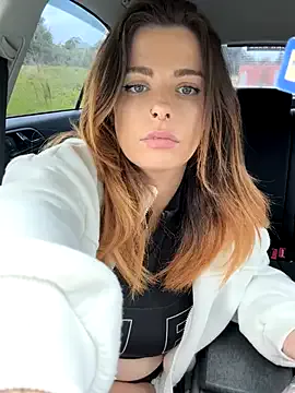 aviebby – webcam model profile photo Image 16