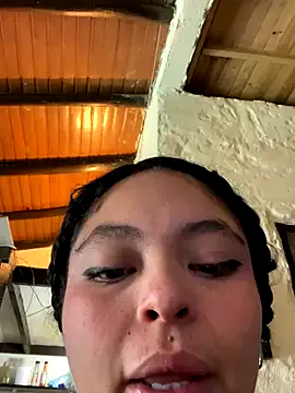 bunnyblondy – webcam model profile photo Image 5